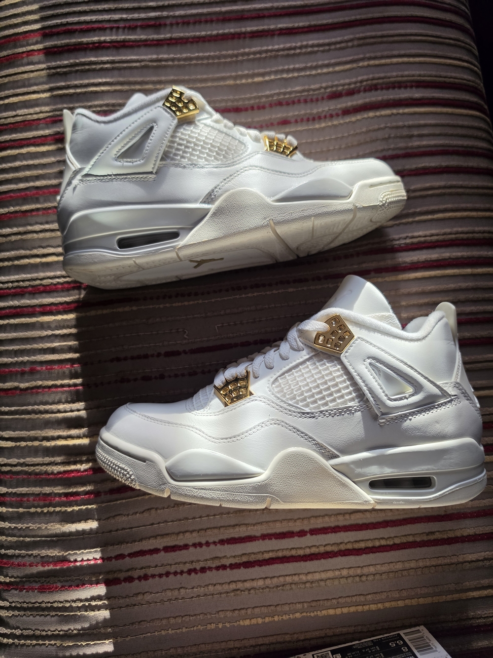AIR Jordan Women's White and Gold Sneakers SIZE 8 USED ONCE. IN GREAT CONDITION - Picture 2 of 16
